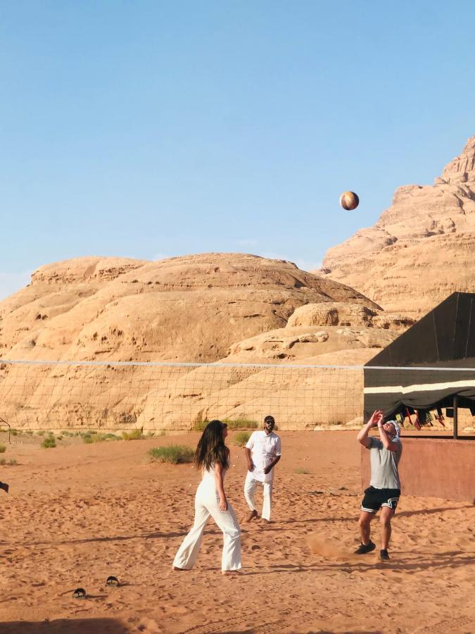 Flowers Rum Camp Wadi Rum Exterior photo