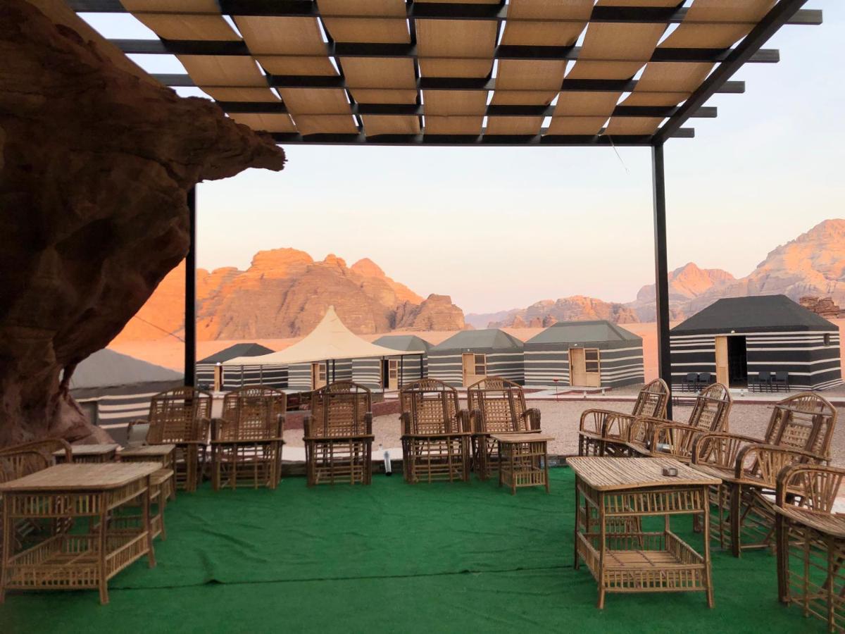 Flowers Rum Camp Wadi Rum Exterior photo
