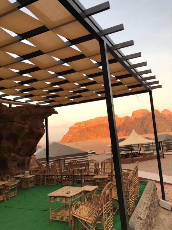 Flowers Rum Camp Wadi Rum Exterior photo